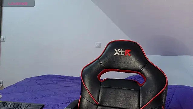 KylieLoveXX online show from 4, 11, 2025