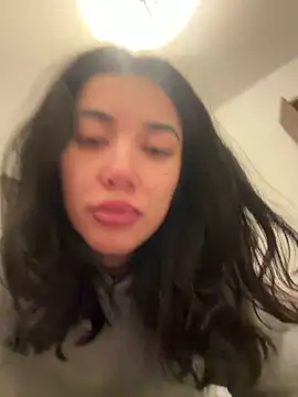 KylieLoveXX online show from 19, 1, 2026