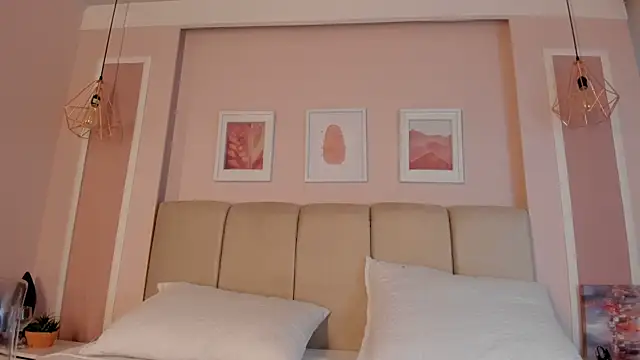 Annie rhoades online show from 18, 4, 2026