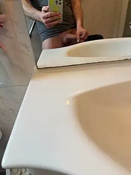 lonelycroboy online show from 8, 3, 2026