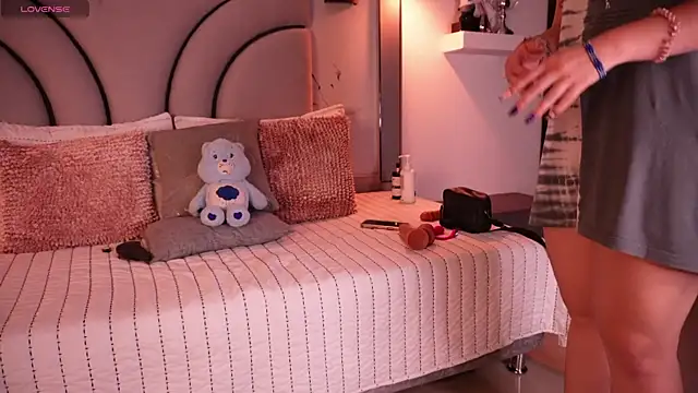 Julieta priv online show from 18, 4, 2026