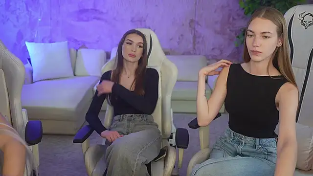 Layla Sweet  online show from 21, 10, 2025