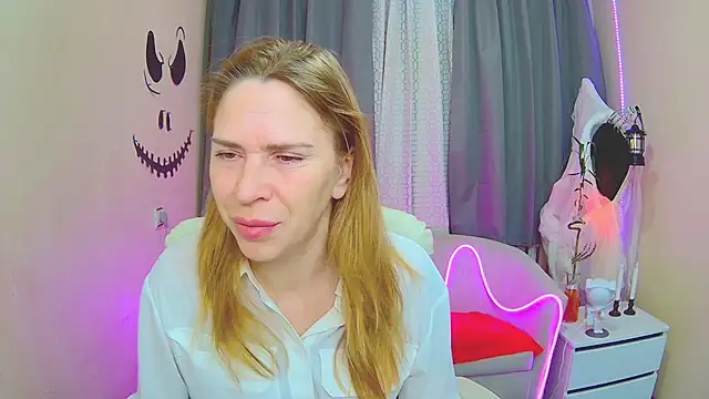 TessaDaybreak online show from 3, 11, 2025