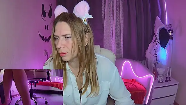 TessaDaybreak online show from 24, 10, 2025