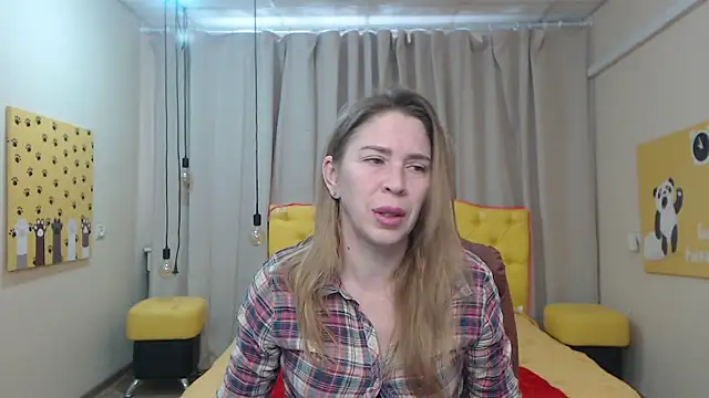 TessaDaybreak online show from 18, 2, 2026