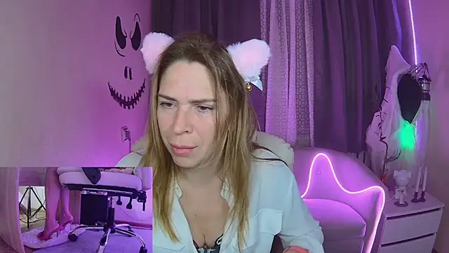 TessaDaybreak online show from 25, 10, 2025