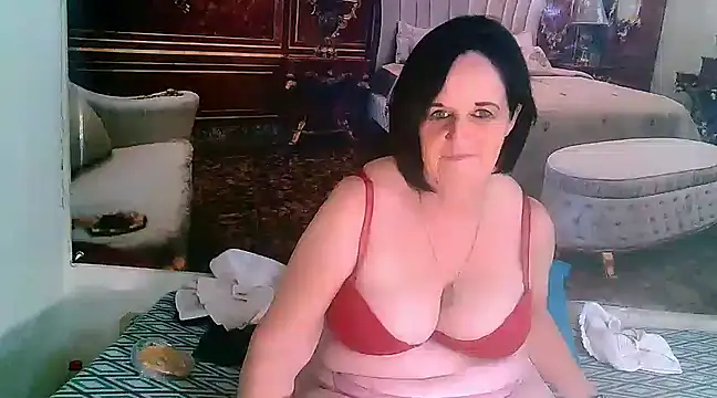 Snapshot of LuciousGrace chatting on 27, 2, 2025 LuciousGrace online show from 27, 2, 2025
