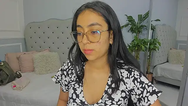 lucelly 15 online show from 15, 2, 2026