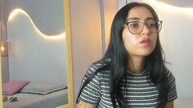 lucelly 15 online show from 23, 10, 2025