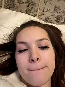 -Amora online show from 3, 11, 2025