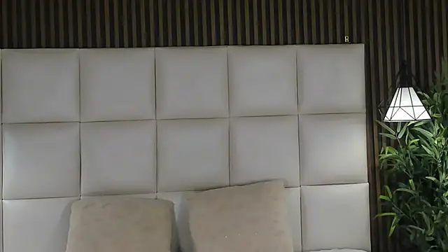 MelanieHillss online show from 9, 4, 2026