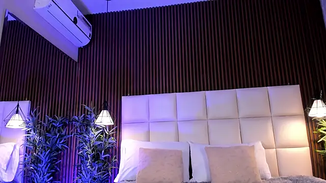 MelanieHillss online show from 21, 4, 2026