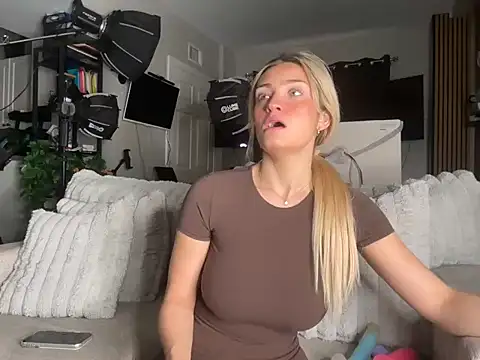 meggsworld online show from 27, 11, 2025