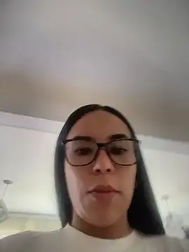 Naatalia online show from 5, 4, 2026