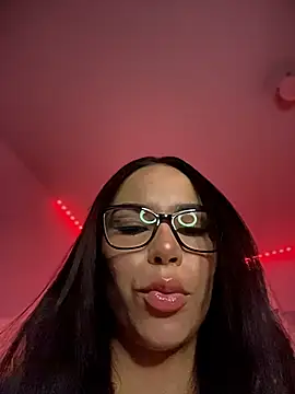 Naatalia online show from 15, 2, 2026