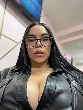 Naatalia online show from 19, 7, 2026
