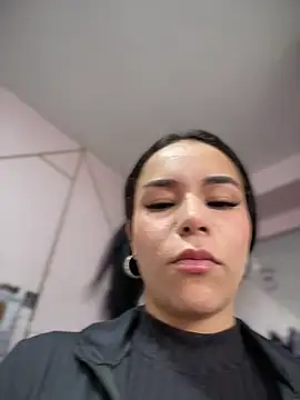 Naatalia online show from 27, 11, 2025