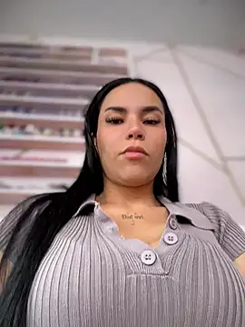 Snapshot of Naatalia chatting on 4, 6, 2026 Naatalia online show from 4, 6, 2026