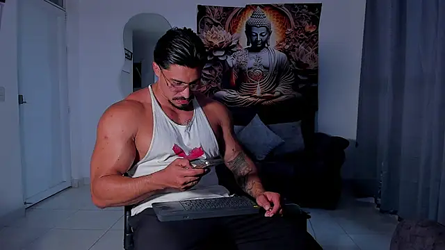 Valentino Dosantos  online show from 10, 10, 2025