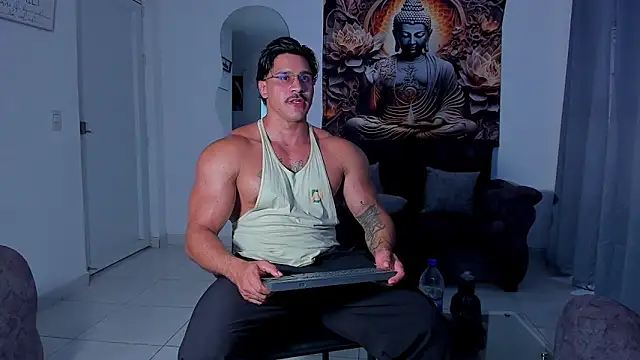 Valentino Dosantos  online show from 28, 10, 2025