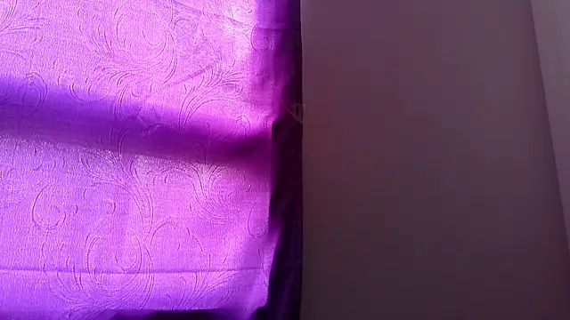 Snapshot of bella_lady20 chatting on 22, 2, 2025 bella lady20 online show from 22, 2, 2025
