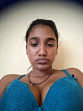 indianpink lips online show from 4, 12, 2025
