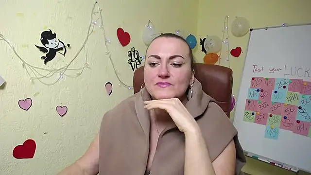 DianaMGG online show from 21, 2, 2025