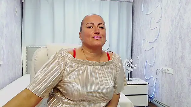Snapshot of DianaMGG chatting on 20, 7, 2026 DianaMGG online show from 20, 7, 2026