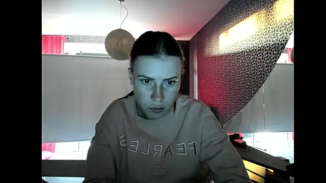 vikky s1 online show from 18, 3, 2025