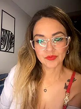 Azaahara  online show from 12, 11, 2025