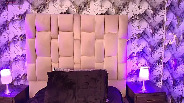 Snapshot of Azaahara_ chatting on 11, 5, 2026 Azaahara online show from 11, 5, 2026