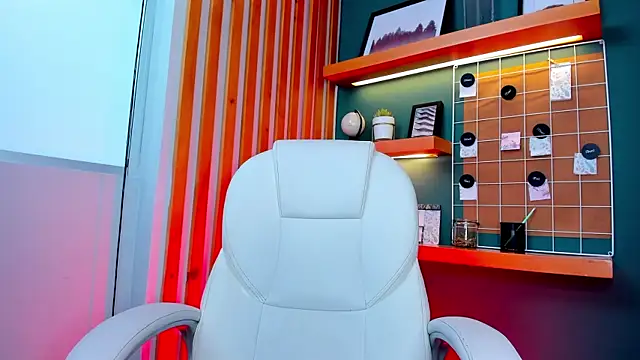 Bella walker  online show from 9, 10, 2025