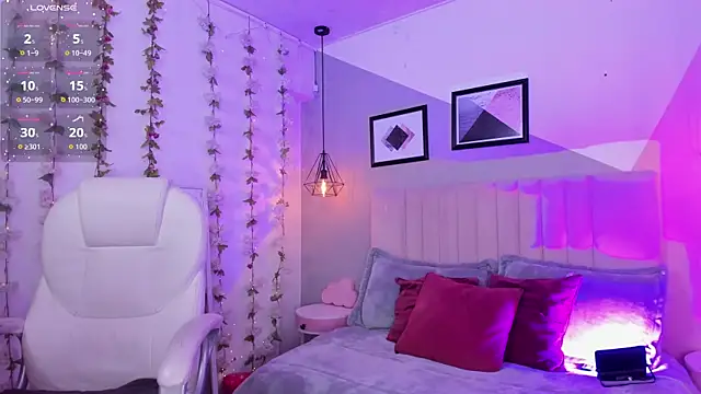 Bella walker  online show from 18, 12, 2025