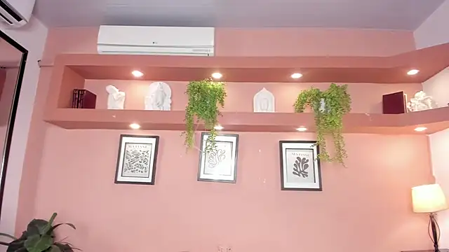 SofiaBennett  online show from 14, 4, 2026