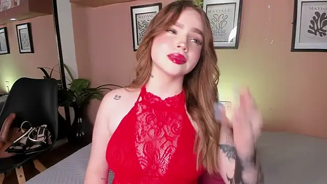 Snapshot of SabrinaWalker chatting on 13, 5, 2026 SabrinaWalker online show from 13, 5, 2026