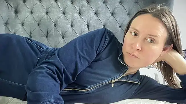 eatmypie69 online show from 12, 11, 2025