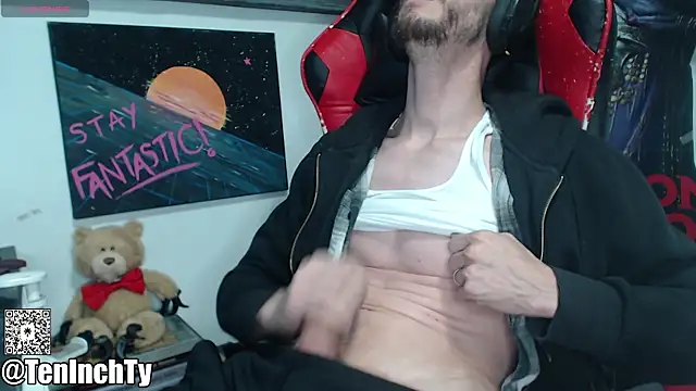 Snapshot of teninchty chatting on 21, 11, 2025 teninchty online show from 21, 11, 2025