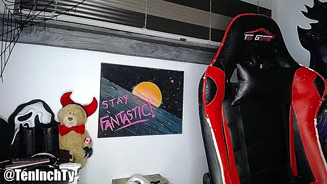 Snapshot of teninchty chatting on 24, 10, 2025 teninchty online show from 24, 10, 2025