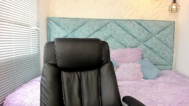 Katty love01 online show from 16, 10, 2025