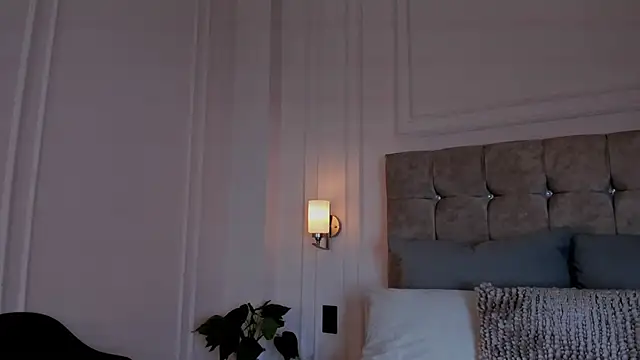 Snapshot of JasmineRoss_1 chatting on 6, 11, 2025 JasmineRoss 1 online show from 6, 11, 2025