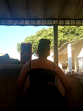 Snapshot of gatinha_18 chatting on 10, 9, 2025 gatinha 18 online show from 10, 9, 2025