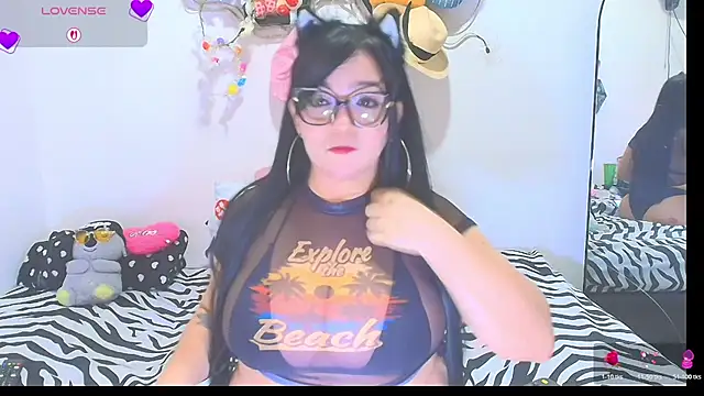 Snapshot of Veronica_Milf1 chatting on 22, 5, 2026 Veronica Milf1 online show from 22, 5, 2026