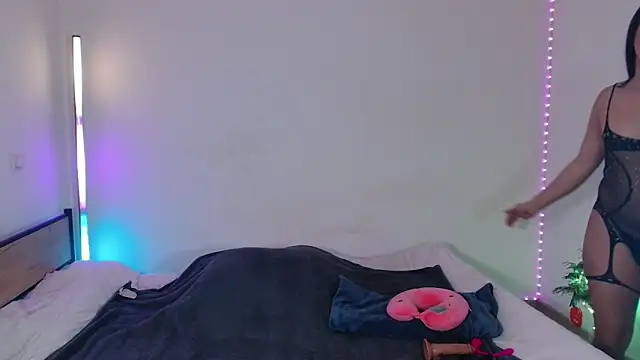 Snapshot of MichelleOwens chatting on 1, 11, 2025 MichelleOwens online show from 1, 11, 2025