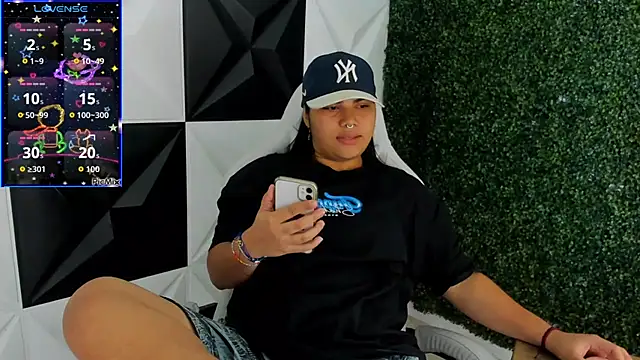 melany rouse18 online show from 12, 11, 2025