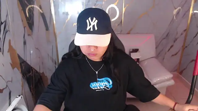 melany rouse18 online show from 31, 10, 2025