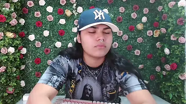 melany rouse18 online show from 24, 11, 2025