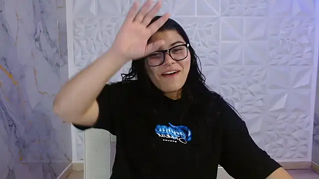 Snapshot of melany_rouse18 chatting on 15, 7, 2026 melany rouse18 online show from 15, 7, 2026