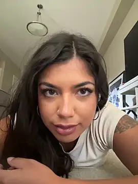 TheCrimsonBlairDarling online show from 8, 10, 2025