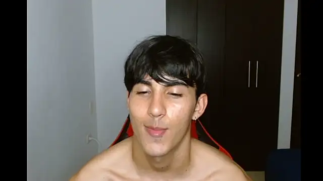Snapshot of neithanzynxx chatting on 19, 3, 2025 neithanzynxx online show from 19, 3, 2025