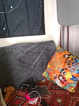 Loly2025 online show from 10, 4, 2026